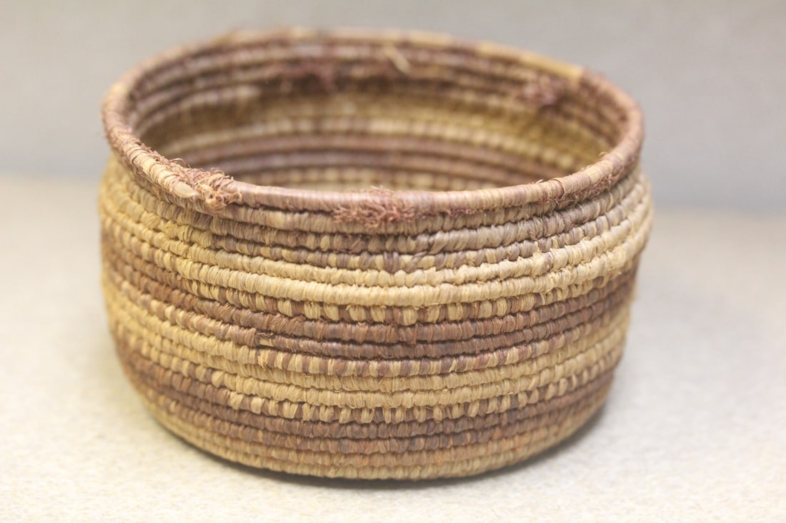 Antique Small Basket: Native American - 4 7/8" in diameter