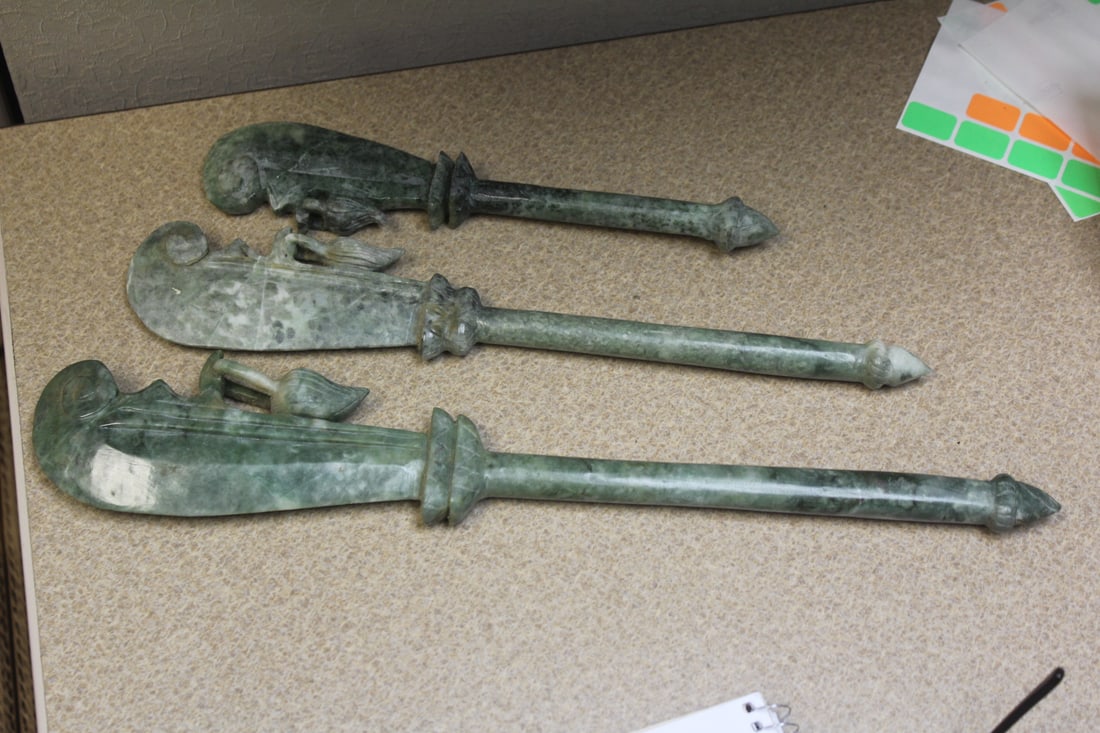 Lot of 3 Jade Knives: longest= 13 1/8"