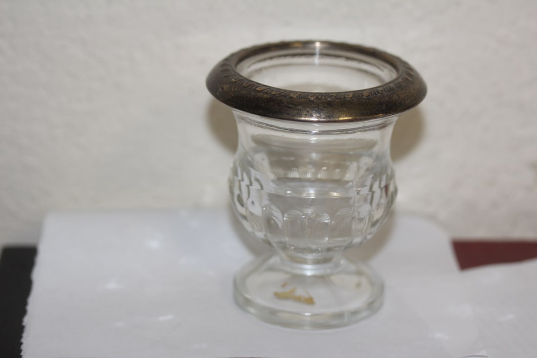 Sterling Rim Glass Urn: 3 1/4" tall