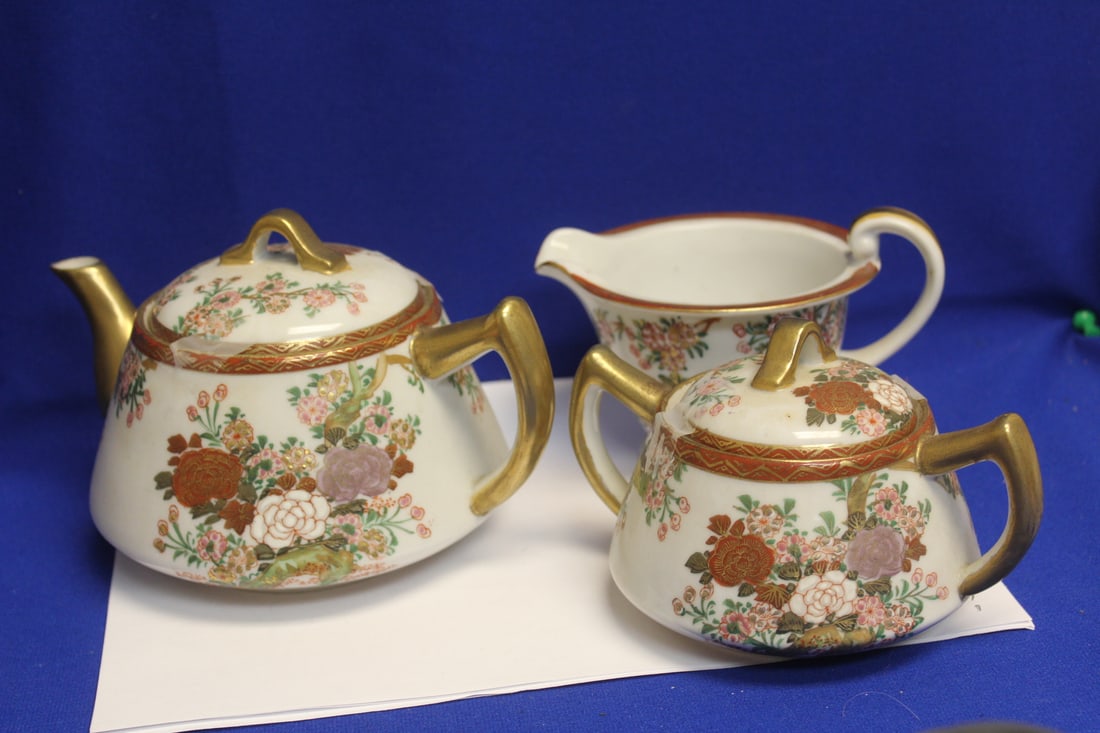 Set of 3 Kutani Tea Set: to include teapot, creamer and sugar container - teapot= 7 1/4" wide - early to mid 1900's