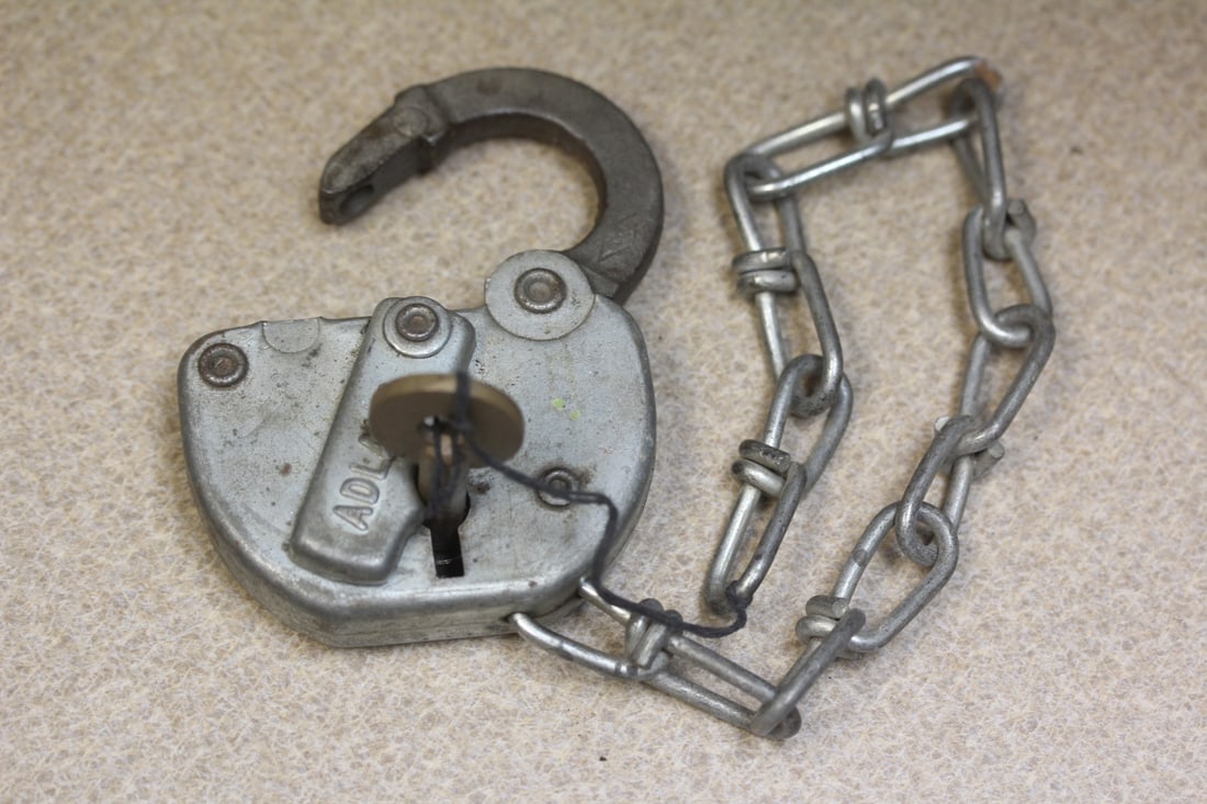 Old Adlake Lock with Key: key works