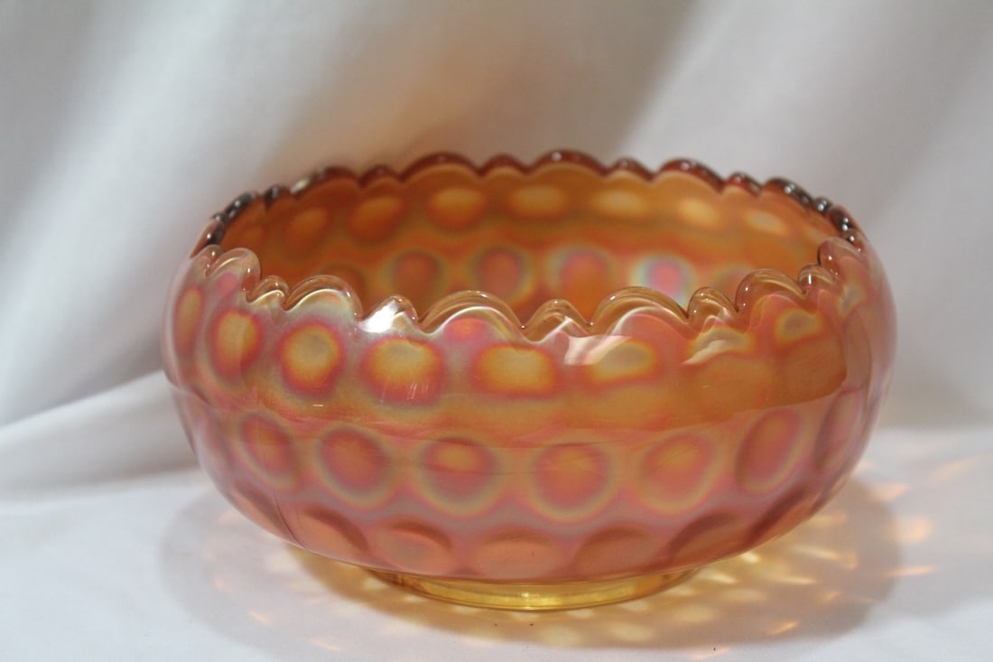 A Carnival Bowl: 6 1/4" in diameter