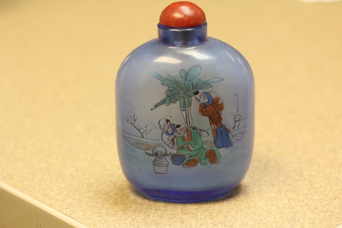 Antique/Vintage Large Chinese Snuff Bottle: marked "China" - 4 1/4" tall - republic period