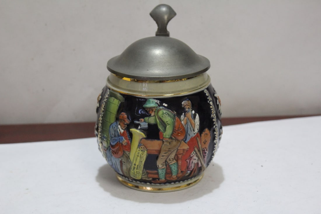 A Vintage/Antique German Stein: possibly Metlach - 6 inches tall