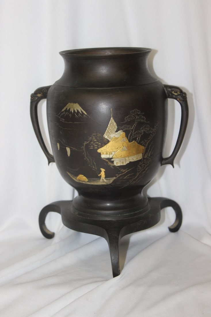 A Japanese Mix Metal Bronze Urn: Antique/Vintage - 9 1/2" tall