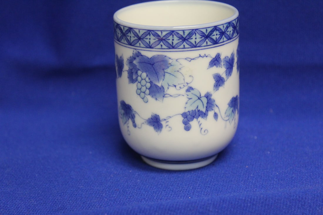 A Blue and White Chinese Cup: 3 inches tall
