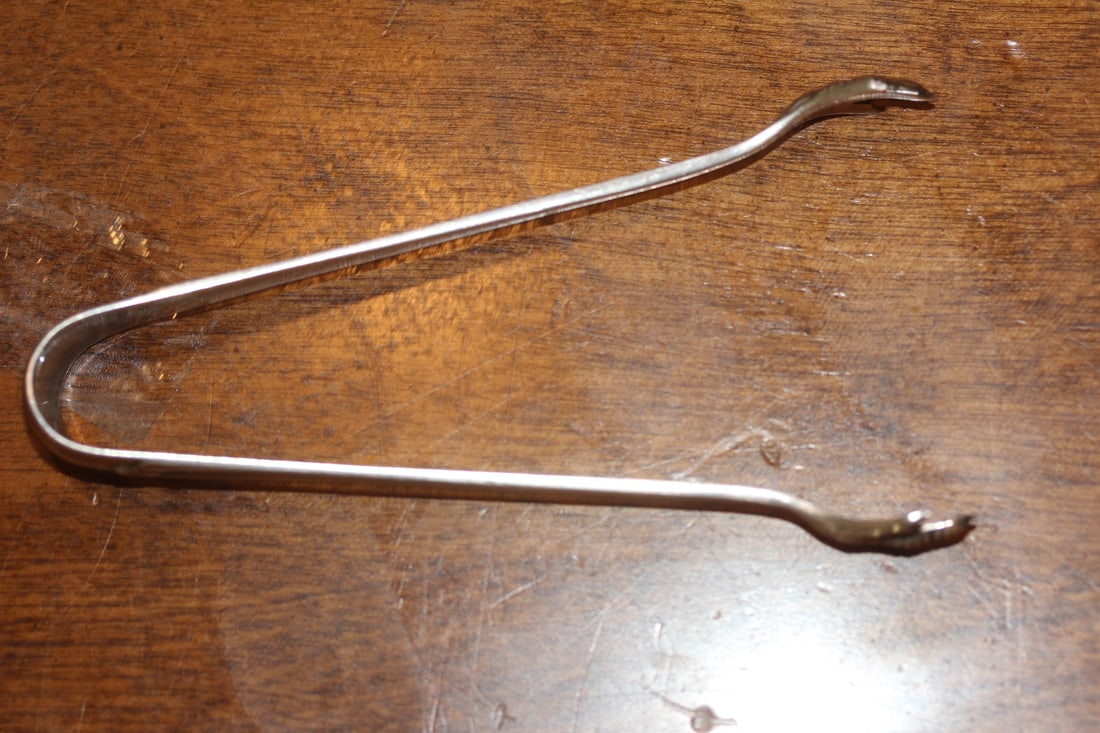 Sterling Chicken Feet Tong: no mono - 4 5/8" long