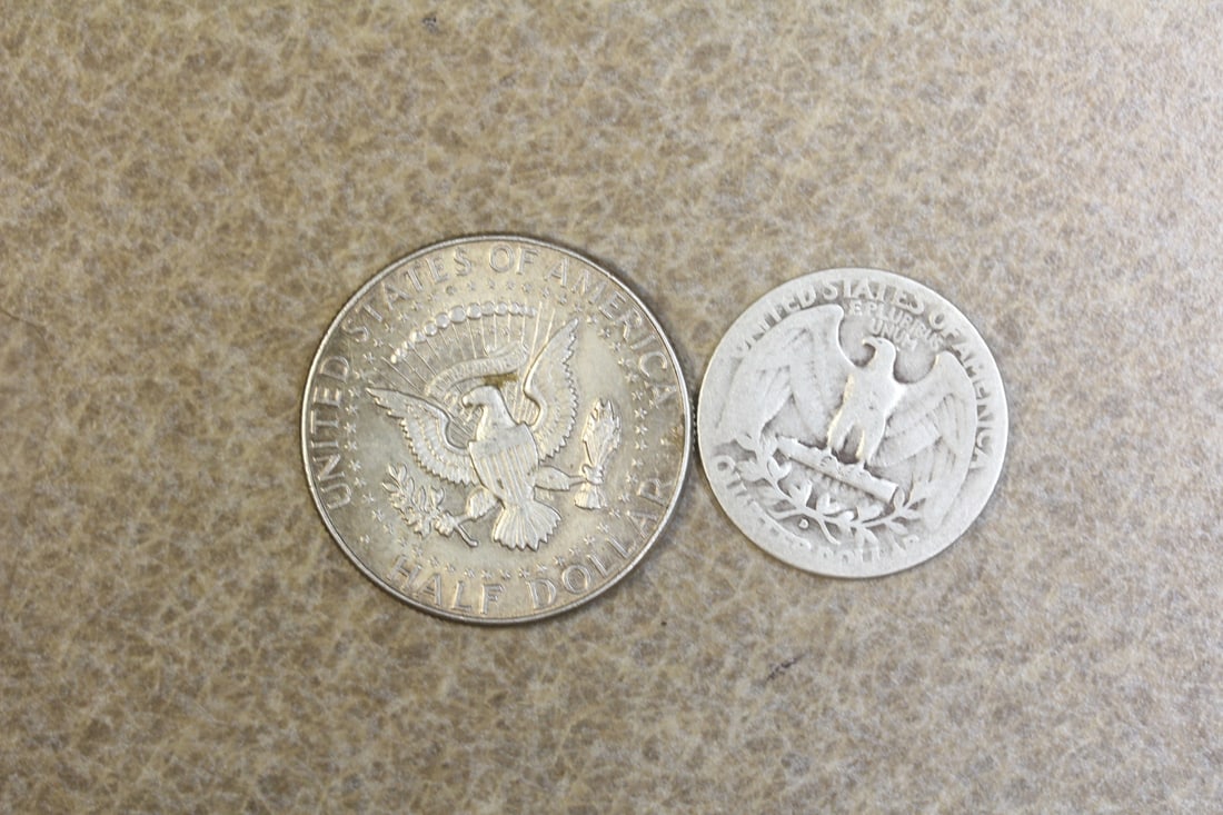 Lot of 2 silver coins - 2