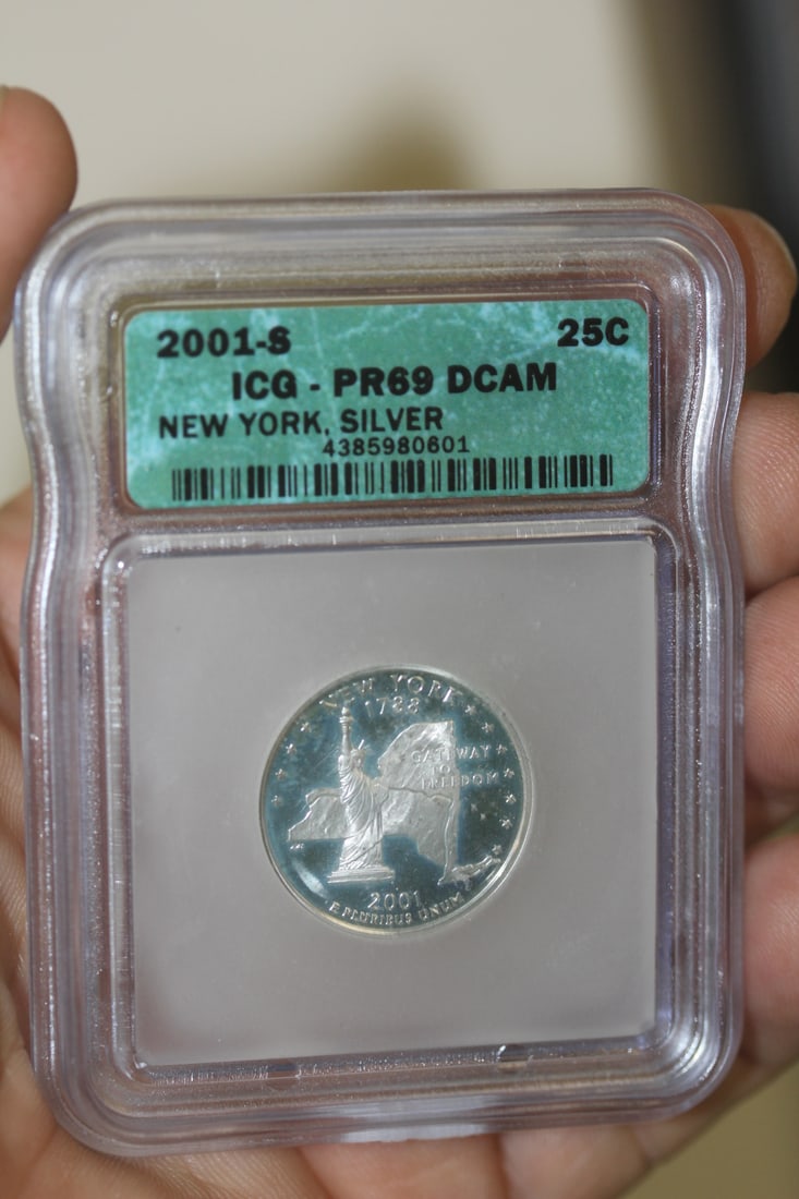 ICG Graded 2001-S Silver Quarter: PR69 DCAM