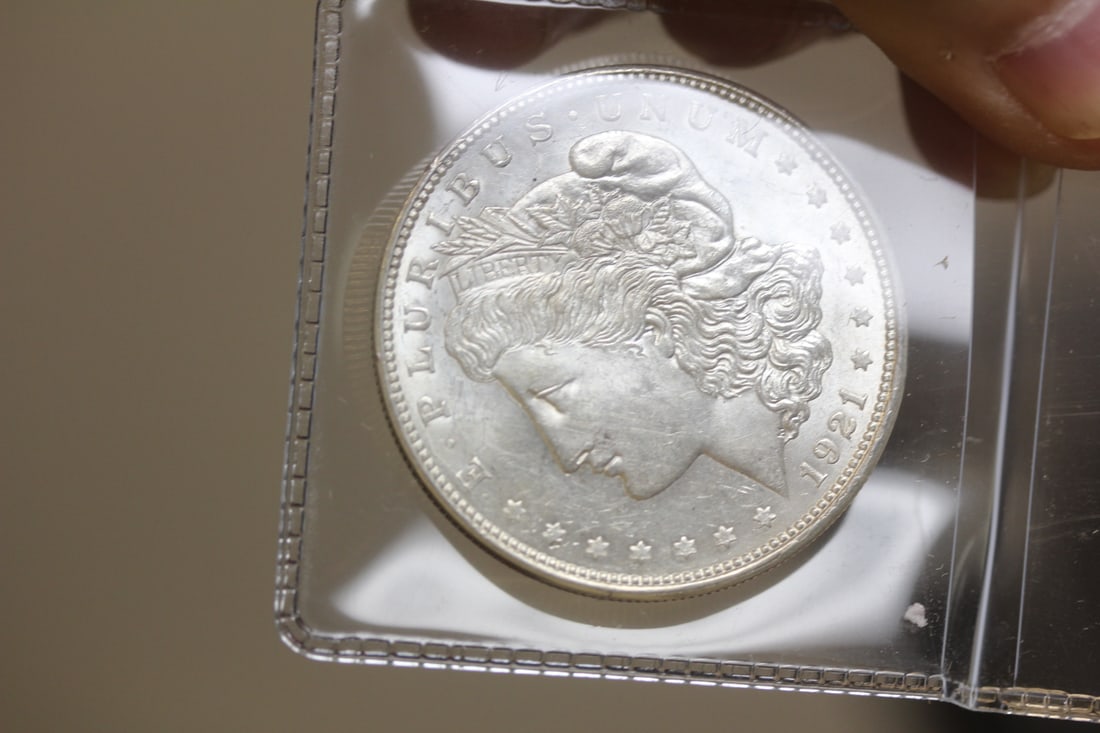 1921-D Morgan silver dollar: great condition, keydate