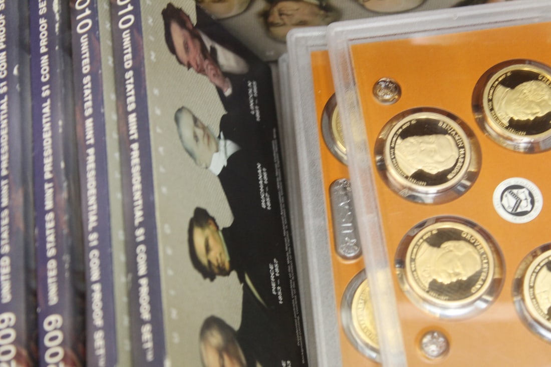 Nice Lot of 60 US Coin Sets - 8