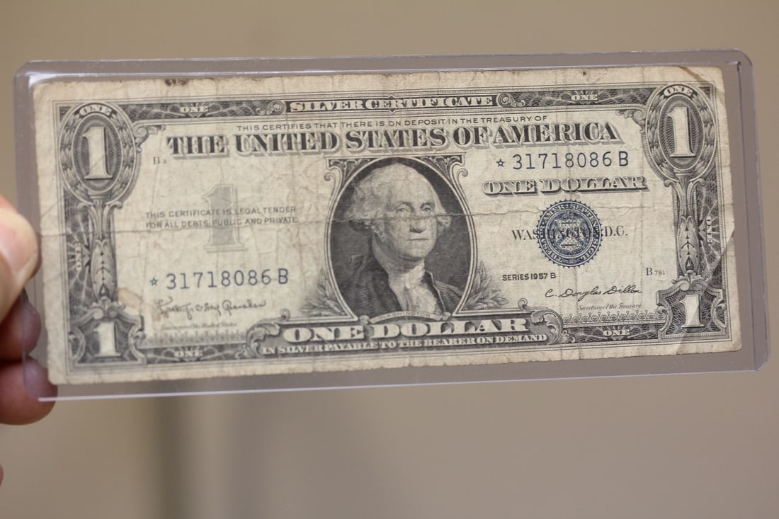 1957 Blue Seal $1.00 Star Note: as shown