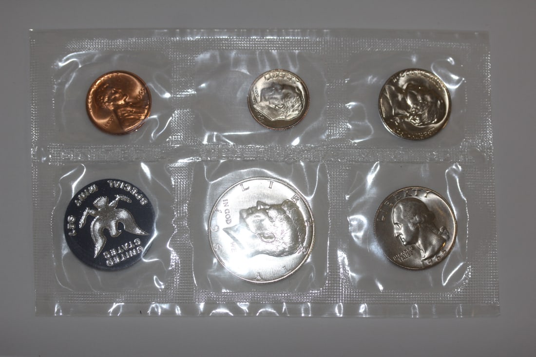 Treasury Department 1965 Coin Set: Kennedy half is 40% silver