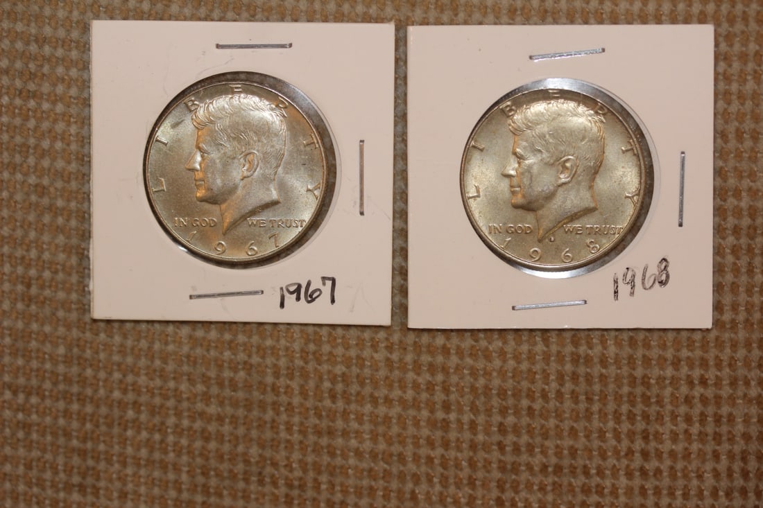 Lot of 2 Kennedy Halves: 40% silver