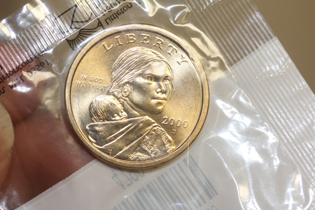 Lot of 4 Uncirculated Sacagawea Dollar - 3
