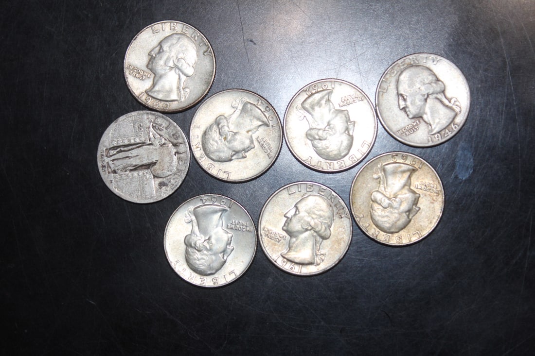 Lot of 8 Silver Quarters (1 of 4)