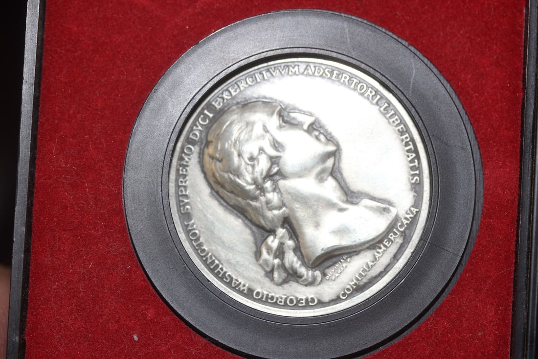 Pewter Washington Medal: with COA