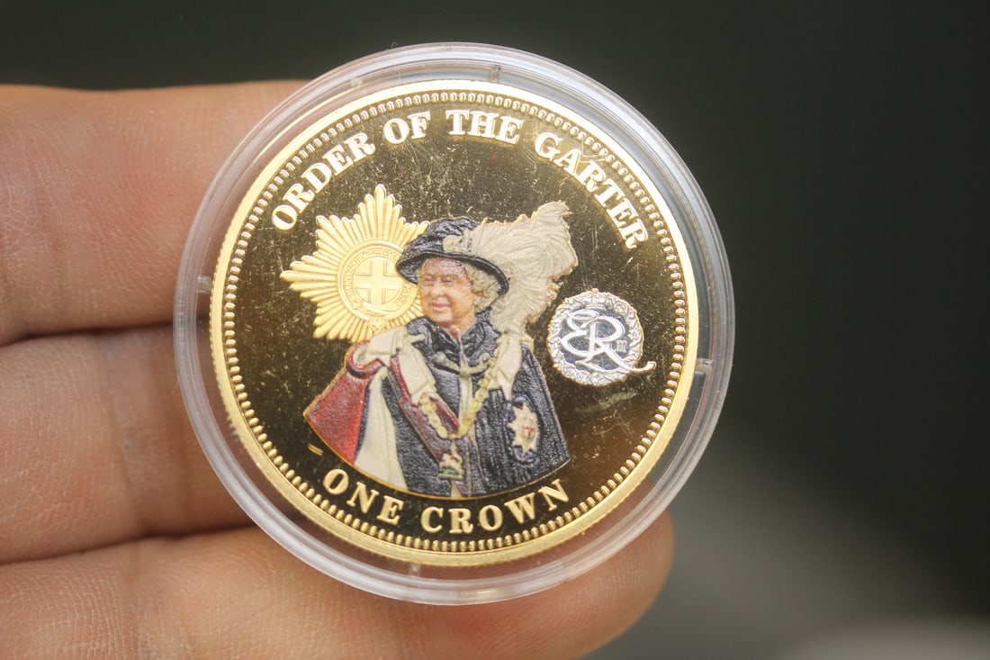 Queen Elizabeth Crowning Moments Coin: 24 Karat gold plated