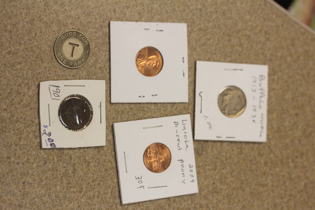 Lot of 5 Coins/Token: to include Buffalo nickeland Indian head cent