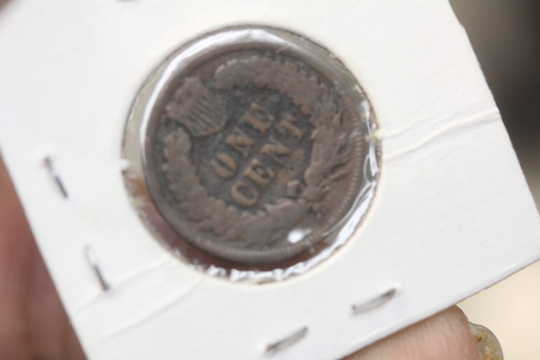 Lot of 5 Coins/Token - 3