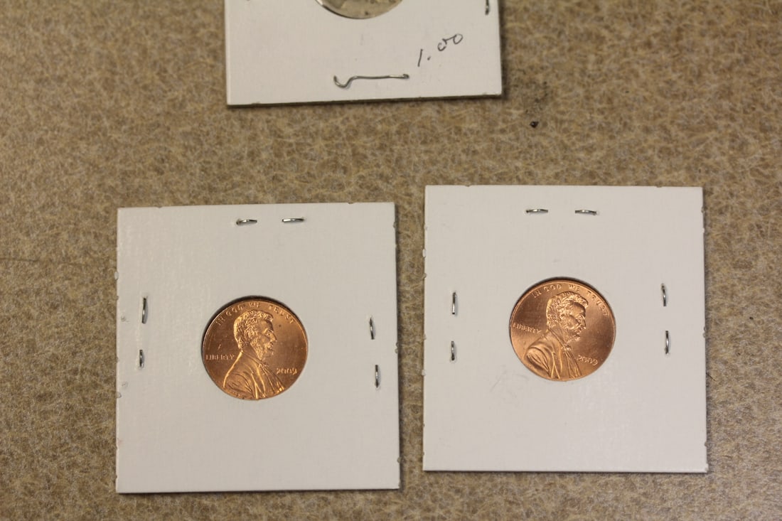Lot of 5 Coins/Token - 4