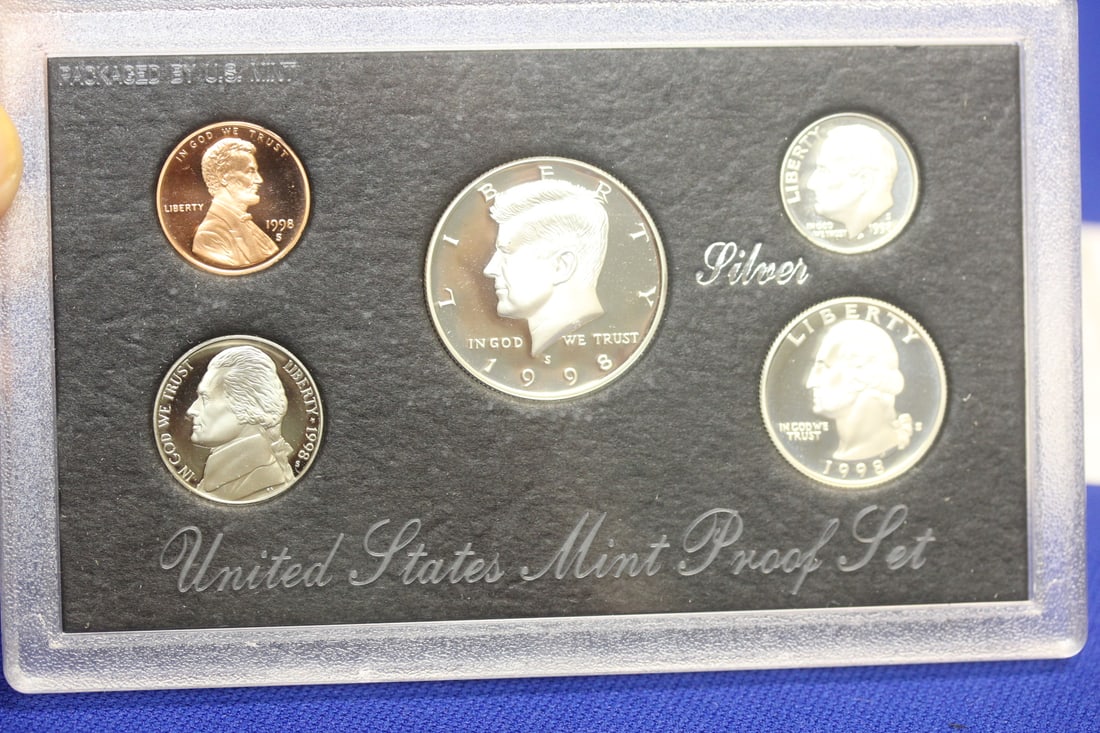 A 1998 US Mint Silver Proof Set (1 of 4)