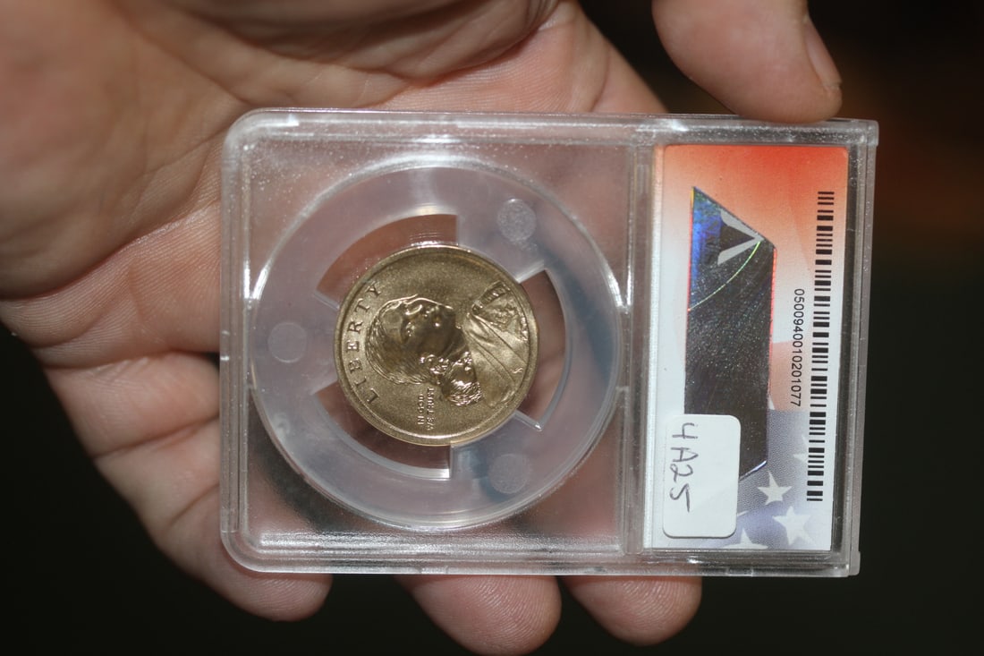 Anacs Graded 2014-D Native American Dollar - 4