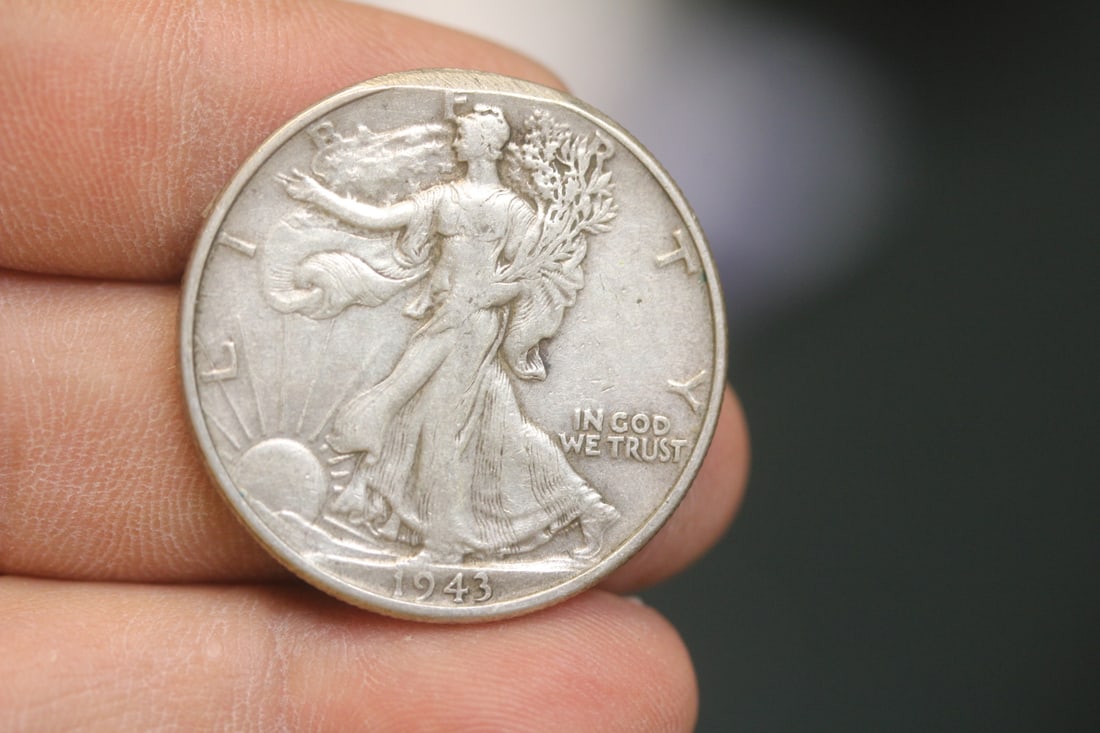 Error 1943 Walking Liberty Silver Half Dollar: dual clip error