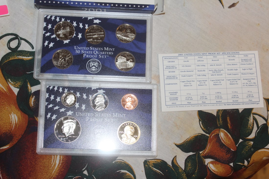 2001 US Mint Proof Coin Set: as shown