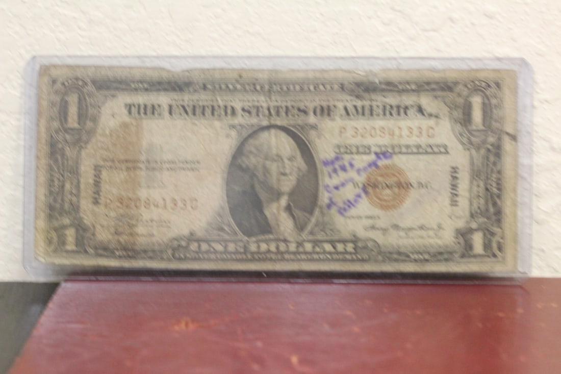 1935 Hawaii $1.00 Bank Note - 2