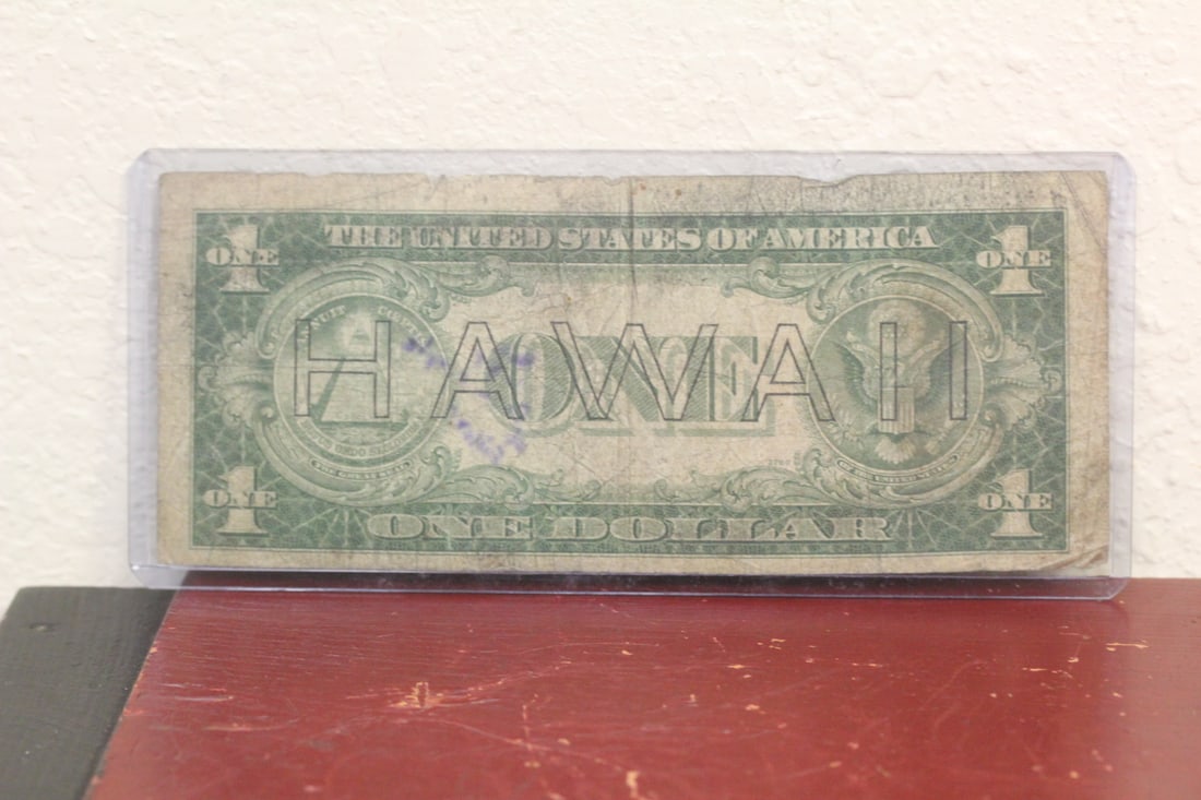1935 Hawaii $1.00 Bank Note - 3