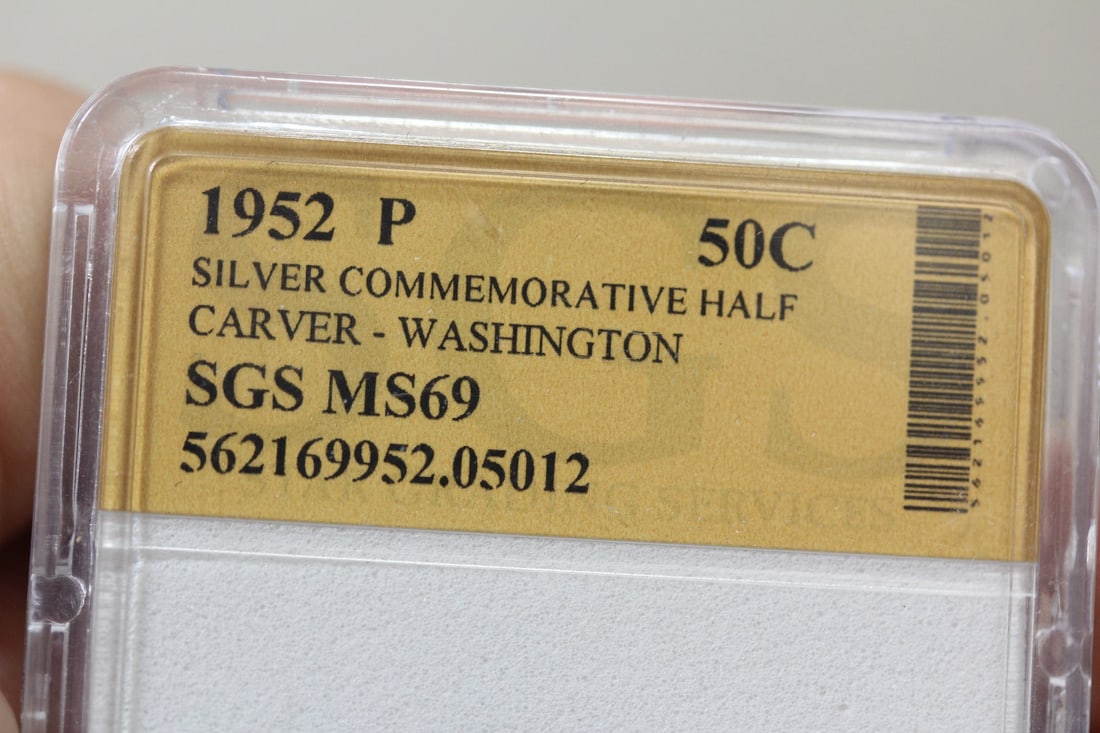 Graded 1952P Commemorative Silver Half Carver Coin - 5