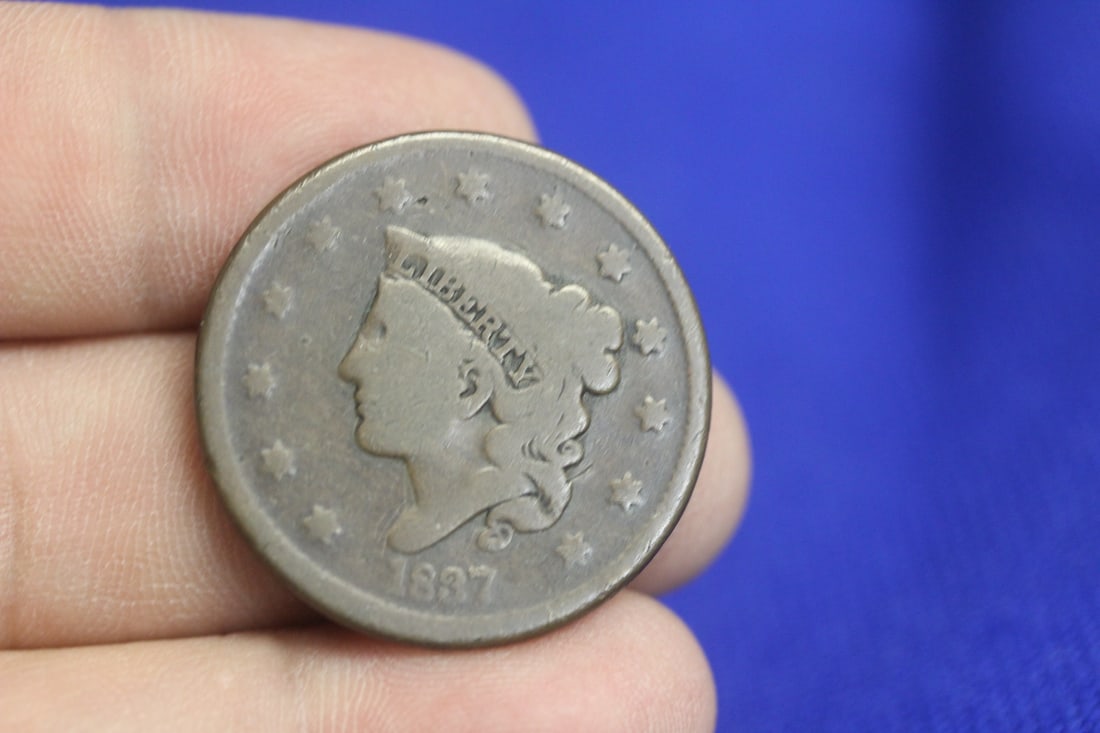 Mint Error 1837 Large Cent: missing lamination - very rare