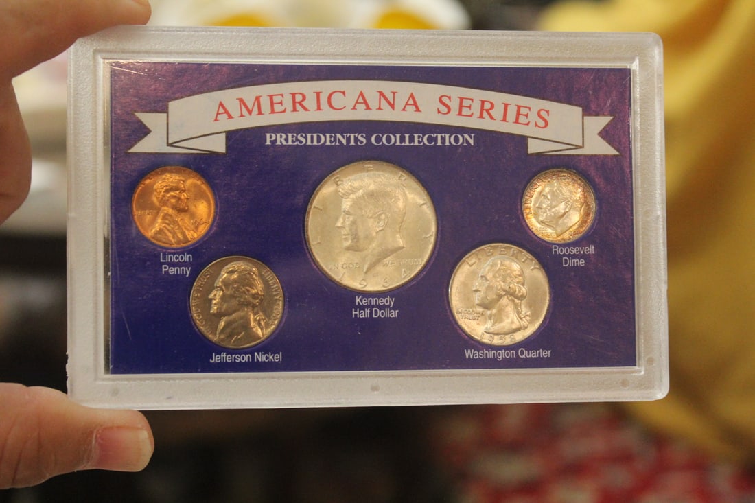1964 Silver US Mint Set (1 of 2)