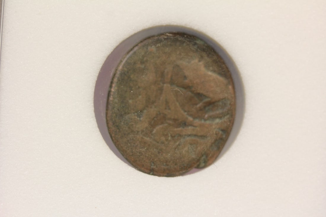 A Slabbed Medievel Bronze Nummis Coin - 4