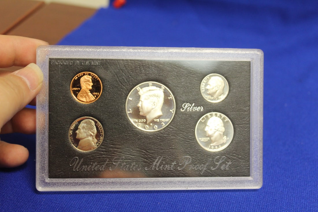 A 1993 US Mint Silver Proof Set: as shown