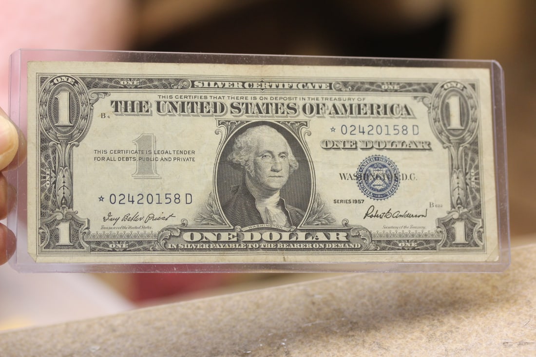 1957 $1.00 Blue Seal Star Note: as shown