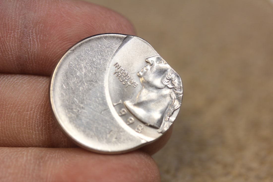 Extremely Rare Mint Error Washington Quarter: duo errors: off center including date and chain struck