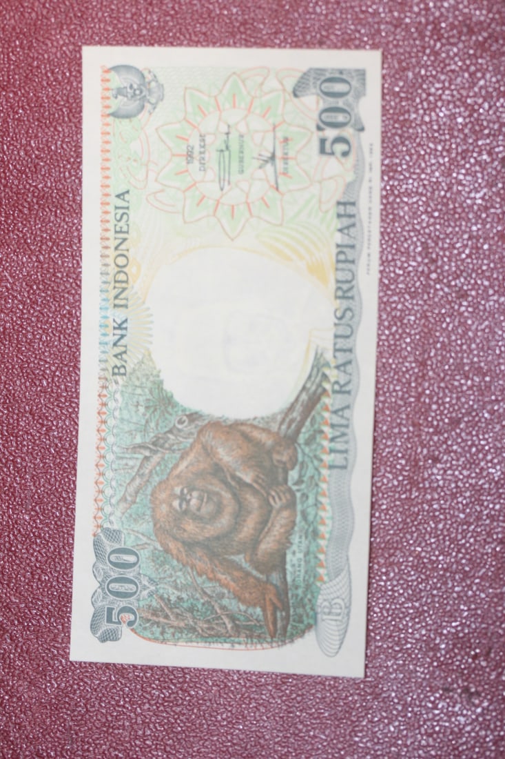 1992 Indonesia 500 Rupiah Note: uncirculated