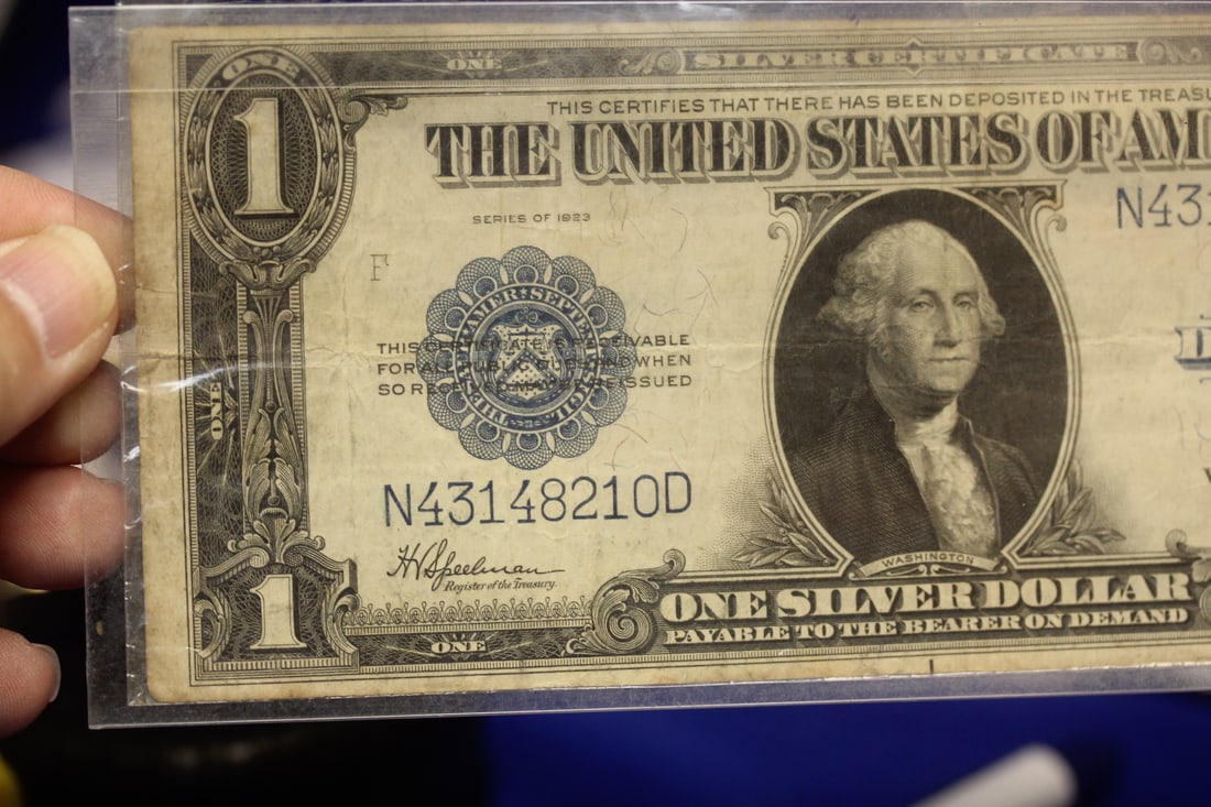 A 1923 Large Note - 6