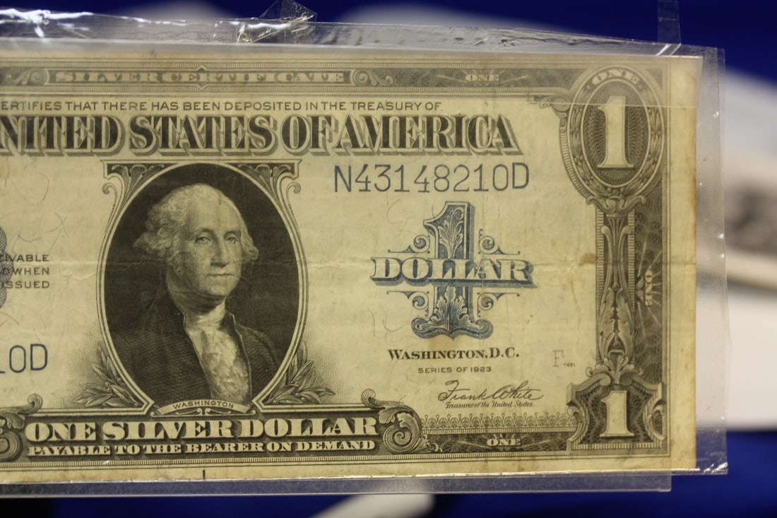 A 1923 Large Note - 8