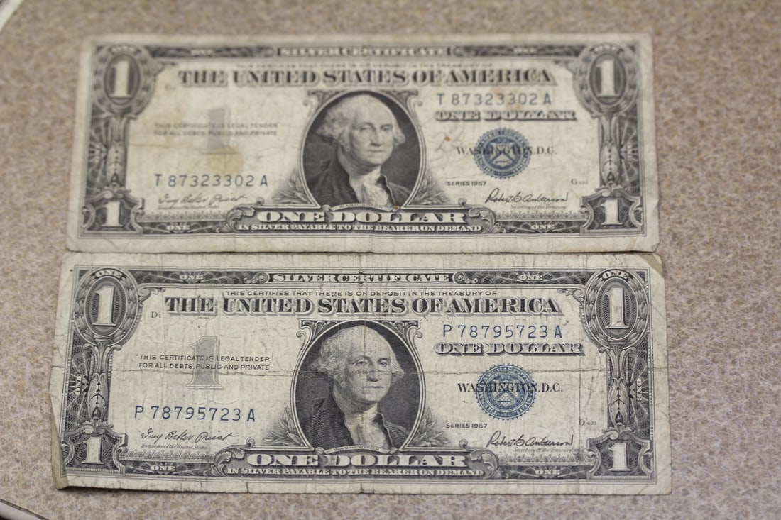 Lot of 2 1957 Blue Seal $1.00 Star Note: as shown