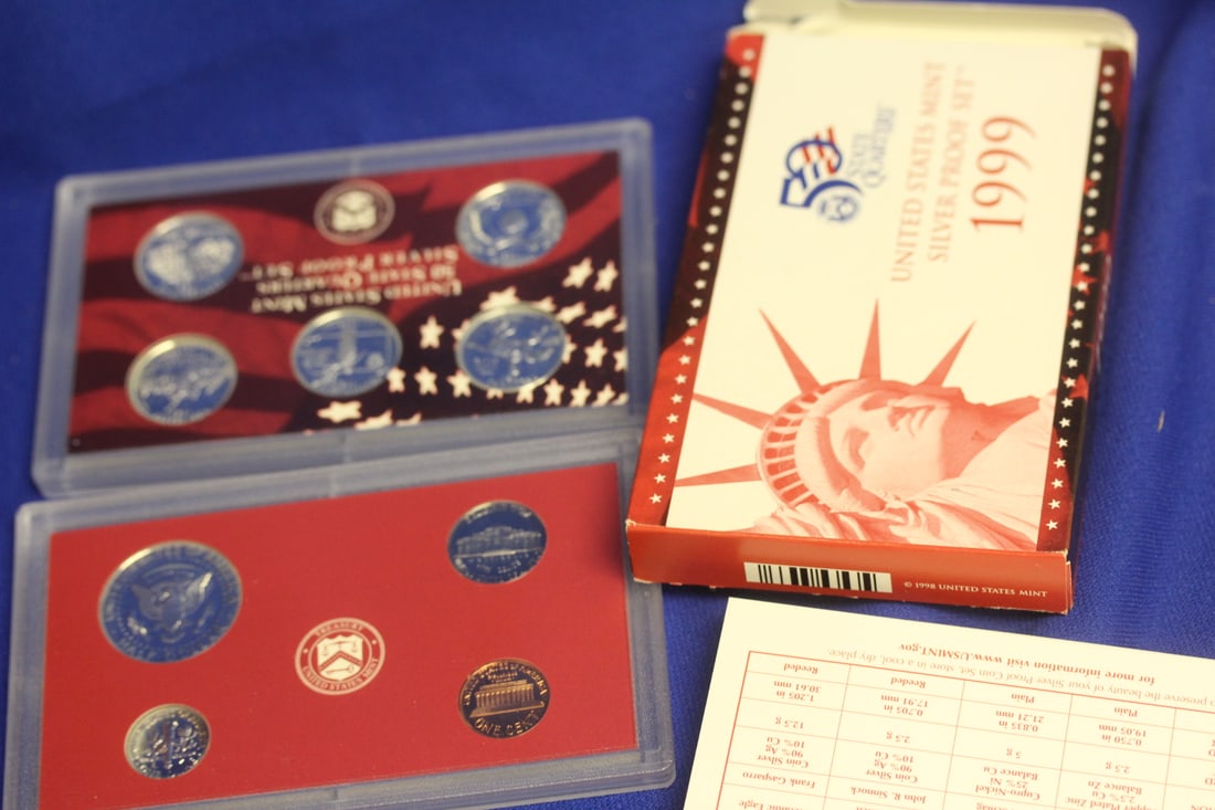 A 1999 US Mint Silver Proof Set: as shown