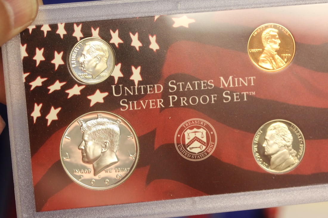 A 1999 US Mint Silver Proof Set - 6