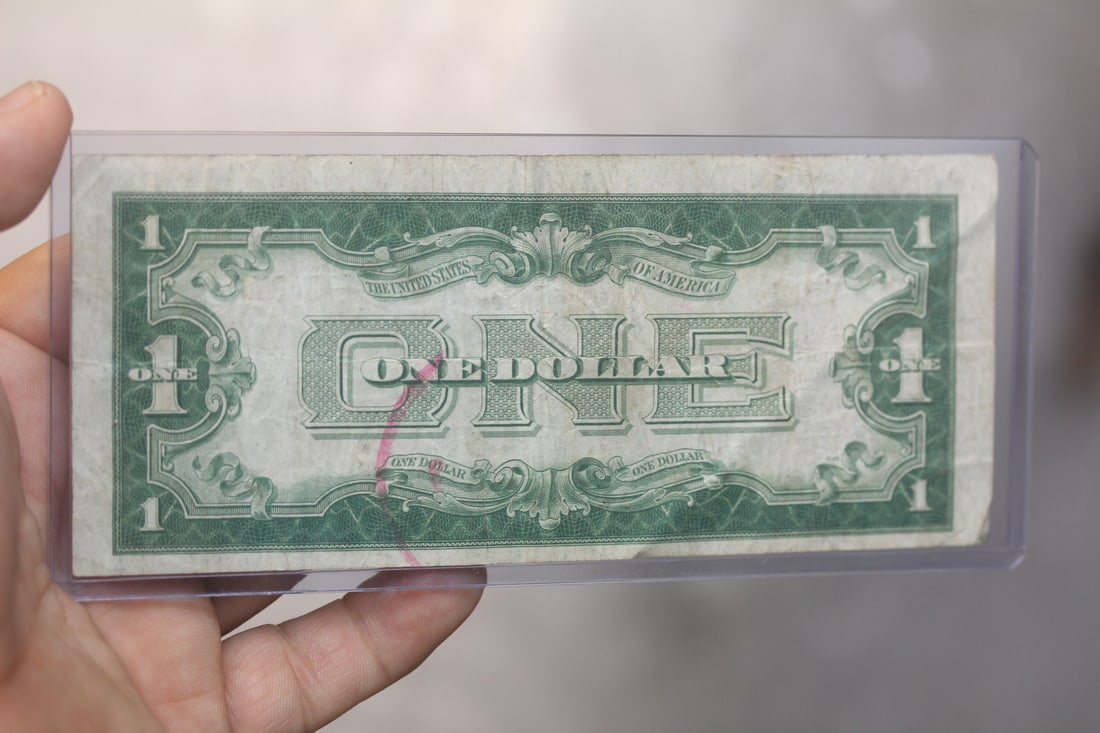 1928 Funny Backs One Dollar Note - 2