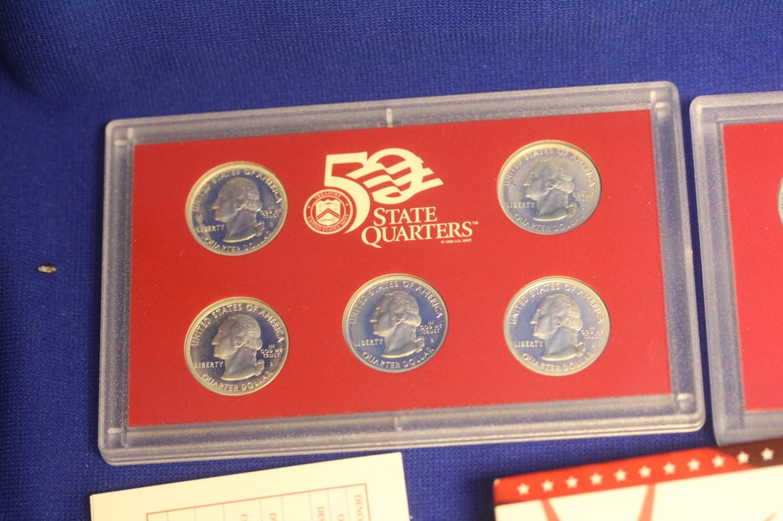 A 1999 US Mint Silver Proof Set - 5