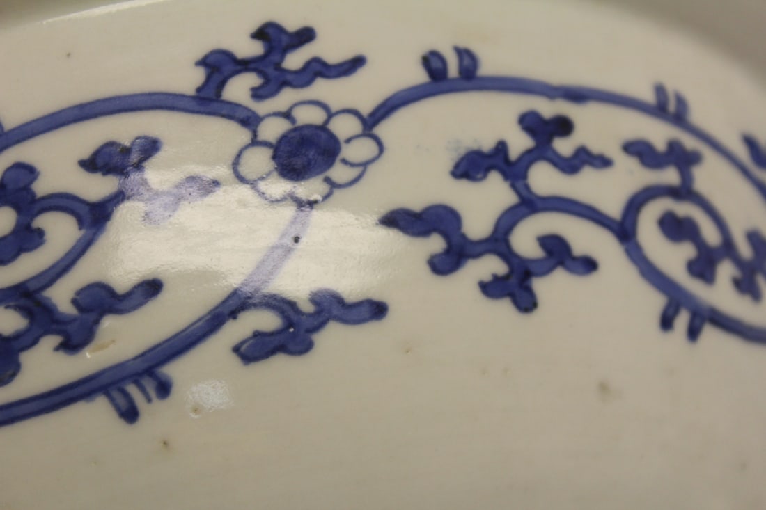 An Antique Signed Blue and White Bowl - 8