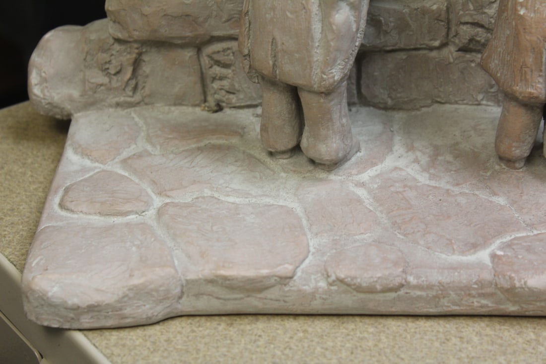 Austin Production 1973 Statue - 4
