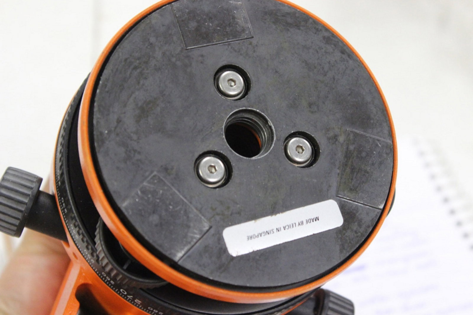 A Leica Surveyor - Model NA24 - 4