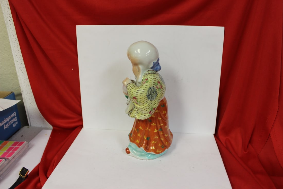 An Antique/Vintage Chinese Figurine - 4